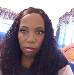 Meet your Posher, Lena